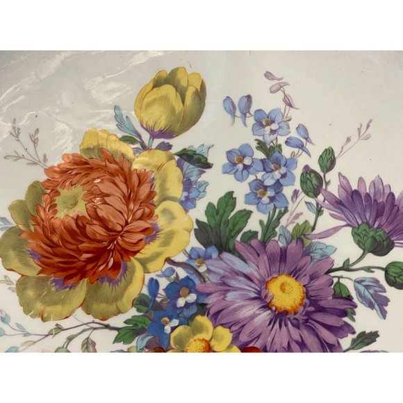 Scalloped Serving Plate with Handles - Picture 3 of 5